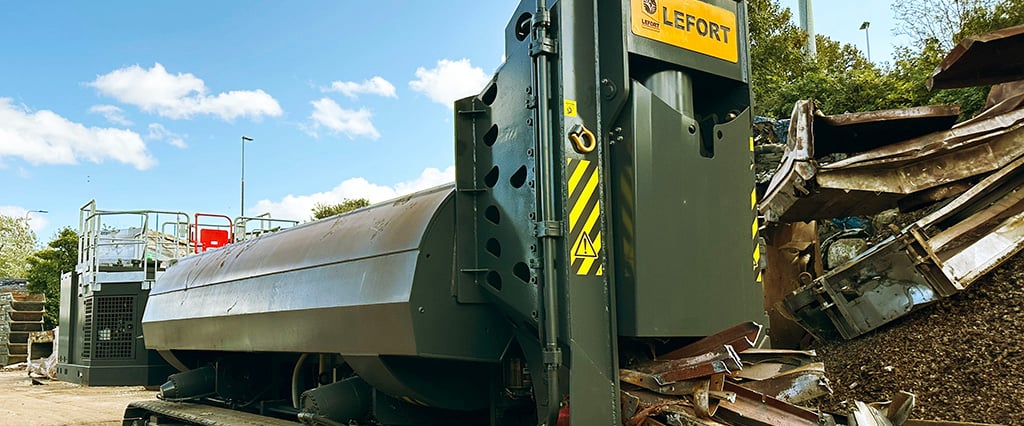 William Waugh (Edinburgh) Ltd. Trax 700